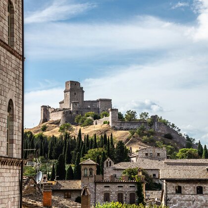 Steinige Häuser und Burg von Perugia